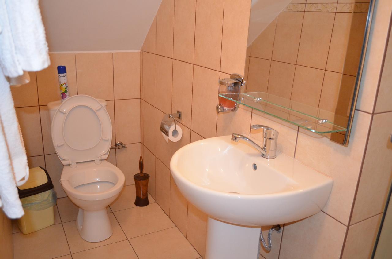 Hotel Fiyesta Starokostyantyniv Buitenkant foto
